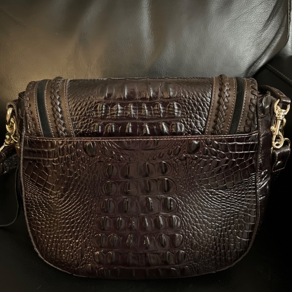 Brahmin Saddlebag with Suede accents and whip stitching - Picture 3 of 10